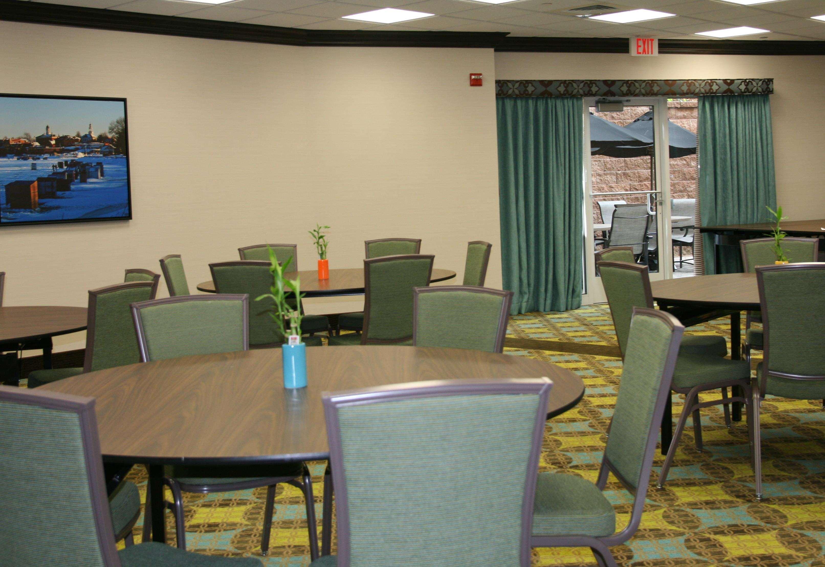 Hampton Inn & Suites Exeter Restoran foto